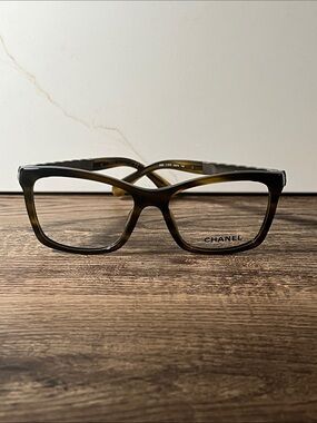 Authentic CHANEL Tortoise Glasses with quilted metal temples 3356 c.1579